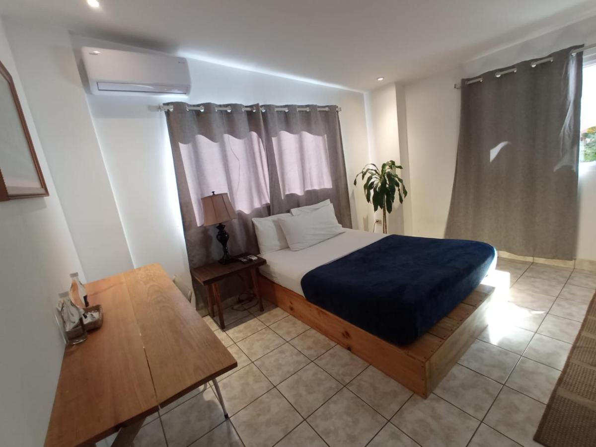Cinco Hotel B&B San Salvador Eksteriør billede