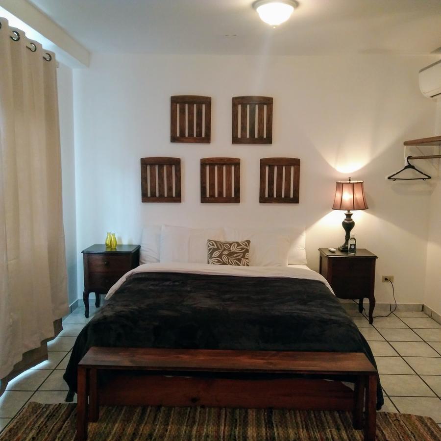 Cinco Hotel B&B San Salvador Eksteriør billede