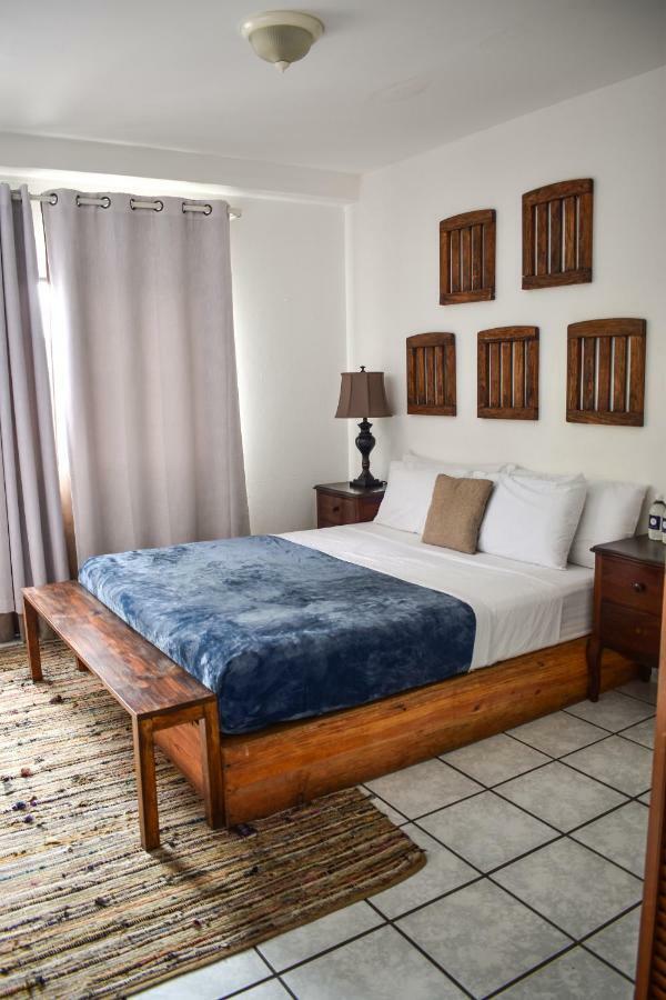 Cinco Hotel B&B San Salvador Eksteriør billede