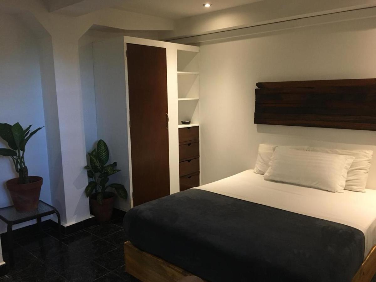 Cinco Hotel B&B San Salvador Eksteriør billede